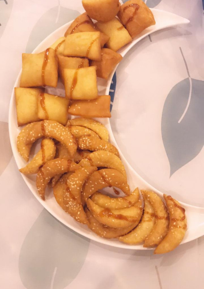 صورة لوصفة جبنية لذيذه وقشطية بالسمسم ❤🧡🌙