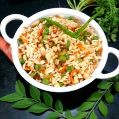 A picture of Puff rice poha.