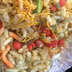 A picture of Bhel puri.