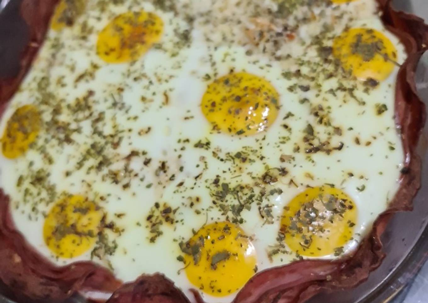 Flower smoke beef cheese and eggs 😋😋