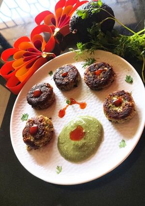 A picture of Avocado kebab.