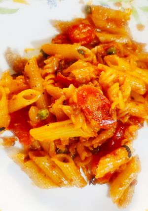 A picture of Mix Malai Pasta.