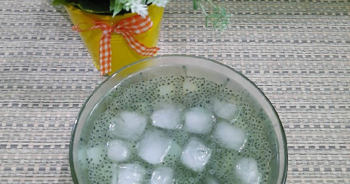 Resep Es Selasih Nata De Coco Oleh 🍀vida Tyas🍀 Cookpad