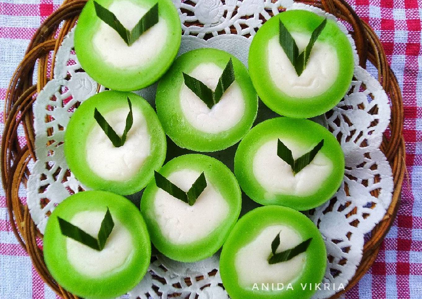 Kue Nona Manis