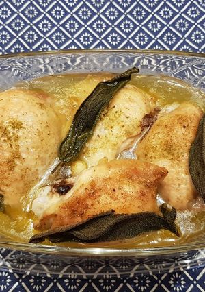 Foto di Sovraccoscio di pollo salvia e limone
