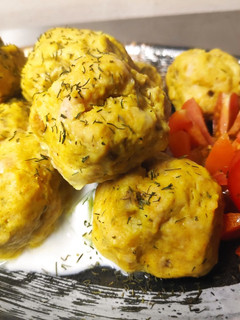 Una foto de Albóndigas de pavo al curry (vapor)