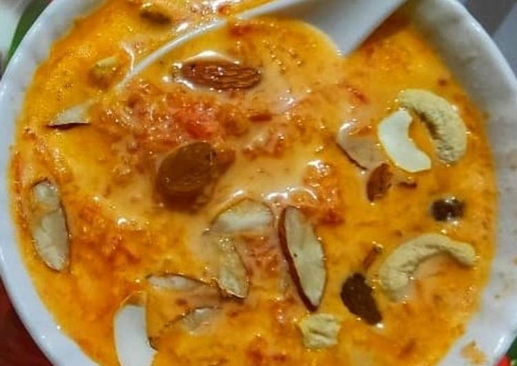 Recipe: Delicious Gur wali gajar ki kheer