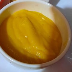 A picture of Mango puree.