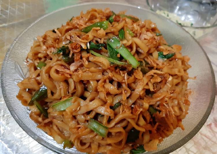 Mie Lombok Ijo (Bukan Menu Diet)