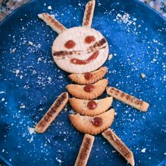 A picture of Cookie emoji.