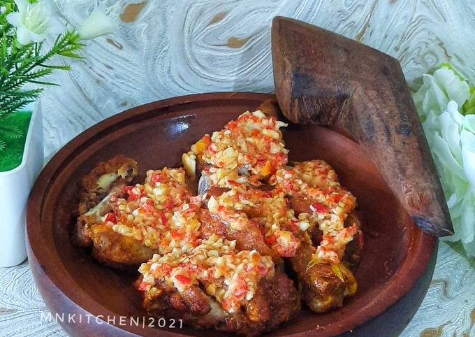 Resep Ayam Gepuk Ala Pak Gembus Oleh Minie Nora Mnkitchen Cookpad