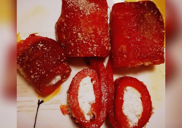 Involtini di peperoni e ricotta