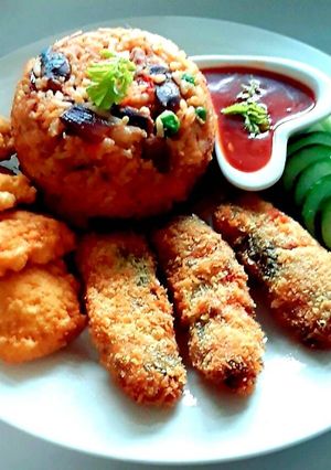 รูปของ ข้าวผัดปลากระป๋องทอดกรอบ (อร่อยจึงต้องบอกต่อ)