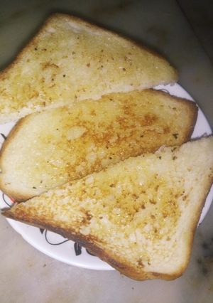 ঘি টোস্ট(ghee toast recipe in Bengali) রেসিপির প্রধান ছবি
