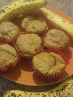 Una foto de Muffins de plátano 🍌 y avena