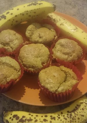 Una foto de Muffins de plátano 🍌 y avena