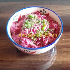 A picture of Beetroot salad (बीटरूट कोशिंबीर).