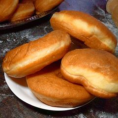 A picture of Doughnuts 🍩.