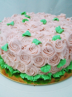 Una foto de Pastel relleno de dulce de leche