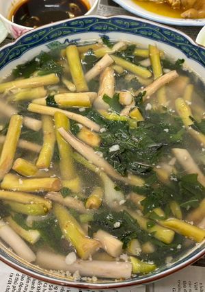 Hình của món Ngồng khoai nấu tôm.