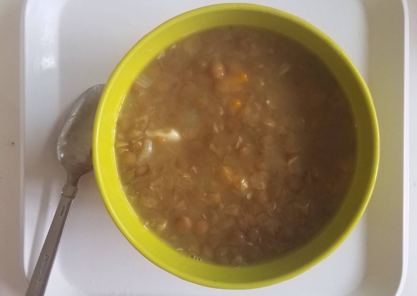 Sopa de lentejas