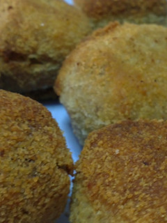 Una foto de Bolitas de berenjena y setas
