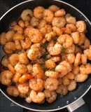 Tôm rim với canh bí nấu tôm