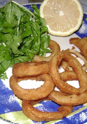 Una foto de Rabas fritas al disco de arado