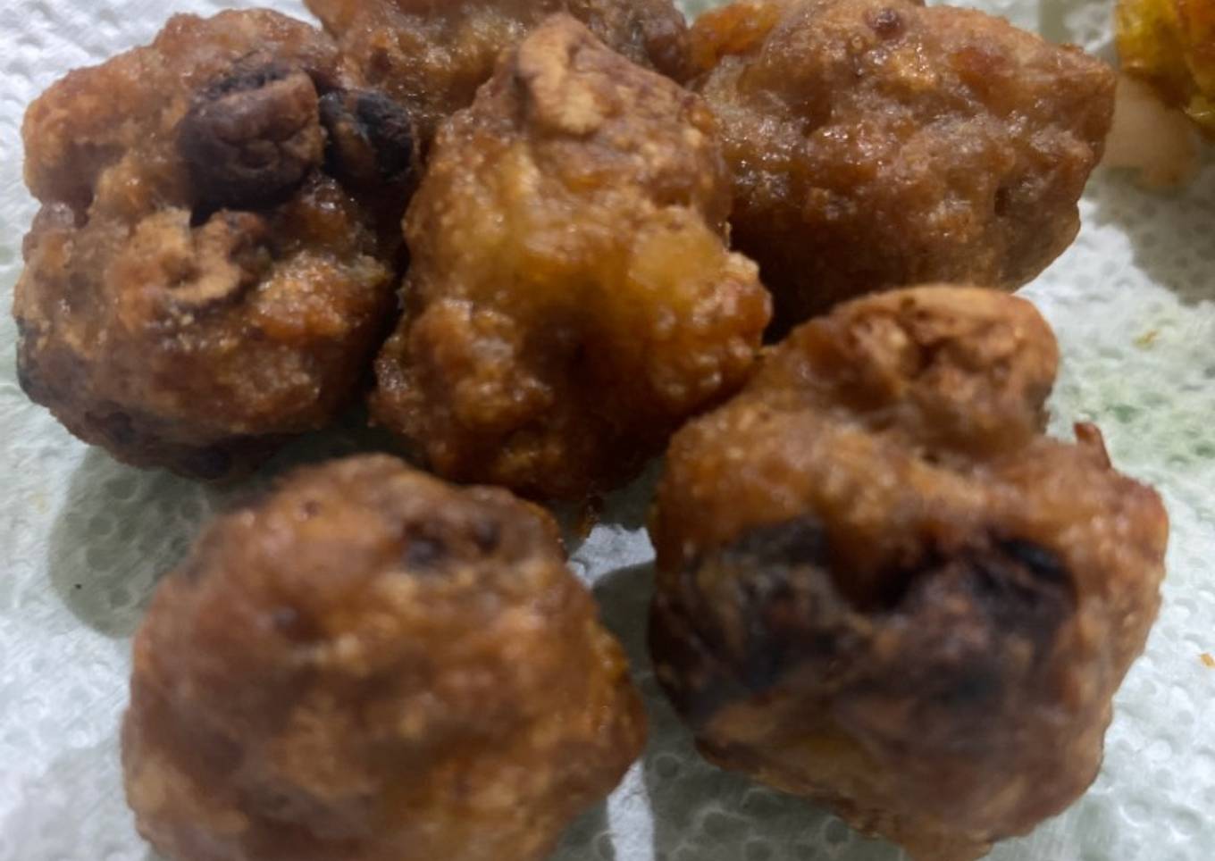 Bola daging babi (baso goreng ala ala)