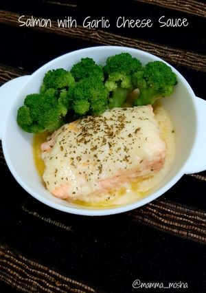 Foto resep Steam Salmon with Cheese Sauce Mpasi 1y+