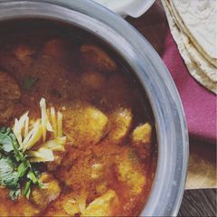 A picture of Chicken Tikka Handi.