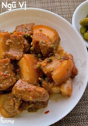 Hình của món Thịt Heo Kho Ngũ Vị công thức Bà Phương :)))).