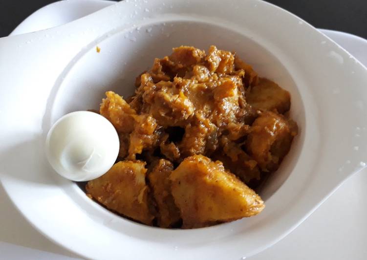 Yam and ripe plantain porriage with boiled egg