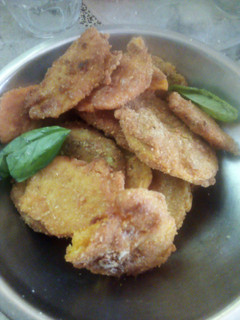 Una foto de Milanesas de zapallo y boniatos