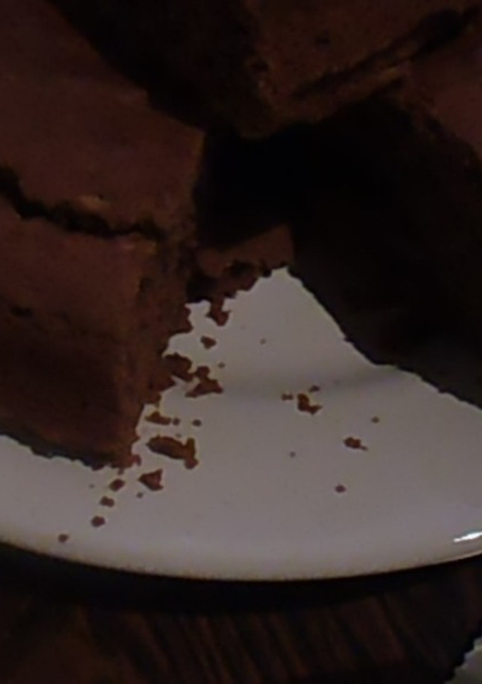 Una foto de Bizcochuelo de chocolate y pera vegano sin huevo sin leche