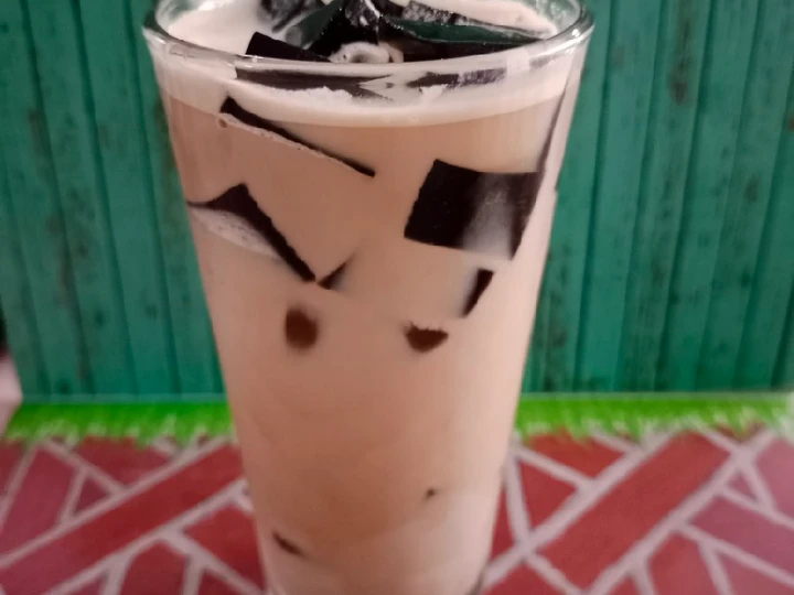 Langkah Gampang Menyiapkan Resep Es Cappucino Cincau yang Bikin Ngiler Anti Ribet, Bikin Ngiler