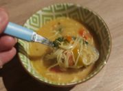 Une photo de curcuma gingembre