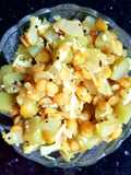 Sorakkai kadalaiparpu kootu/Bottlegourd/Lauki chana dal stirfry