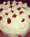 Torta helada de merengue y frambuesas