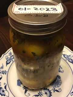 A picture of California Farm Pickled Pearl Onions.