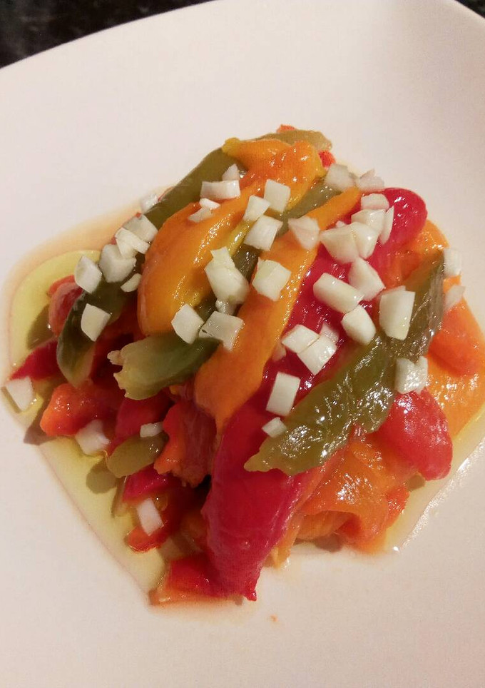 Una foto de Tricolor de pimientos asados