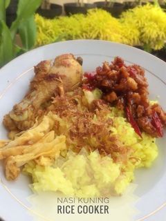 Foto resep Nasi Kuning Rice Cooker