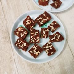 A picture of Bran flour burfi.