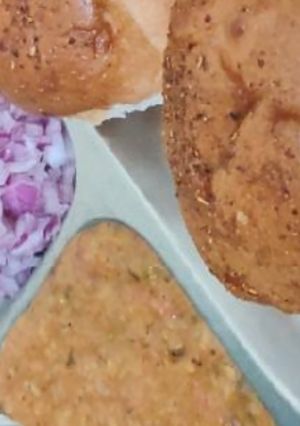 A picture of Pav bhaji.
