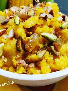 મકાઈ કોર્ન હલવો(makai corn Halwo Recipe in Gujarati) રેસીપી મુખ્ય ફોટો