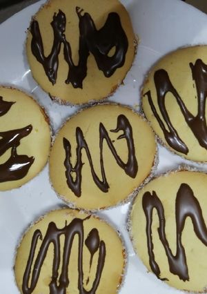 Una foto de Alfajores