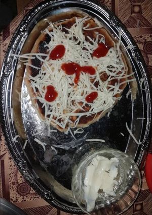 A picture of Aloo paratha.