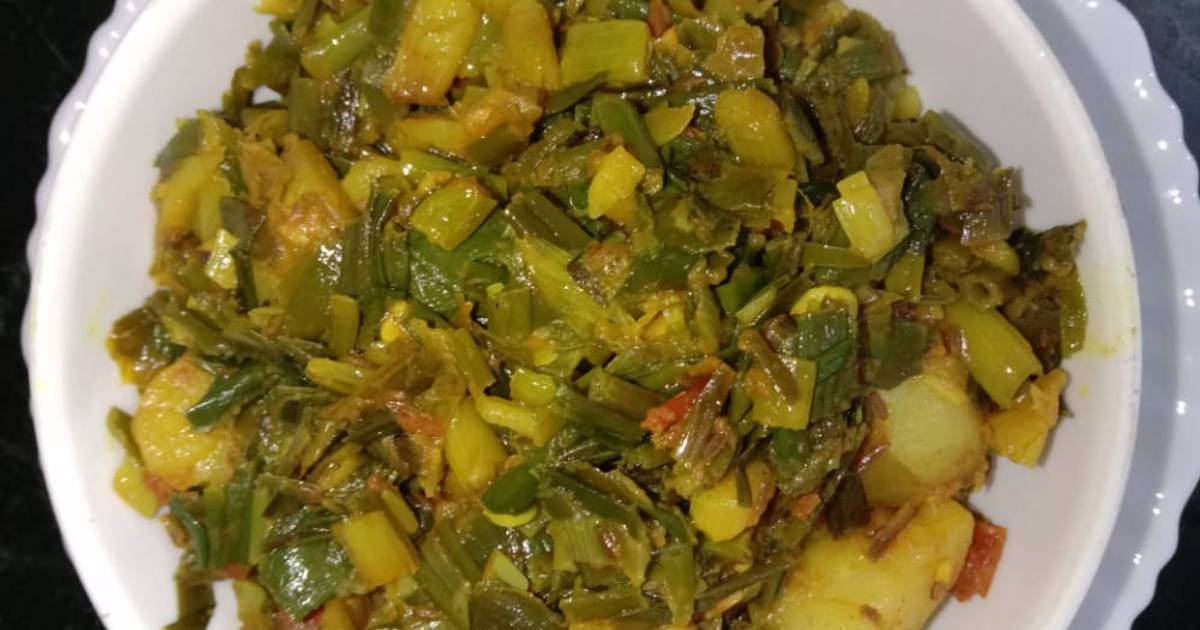 Spring onion sabzi Recipe by Uzma Syed - Cookpad