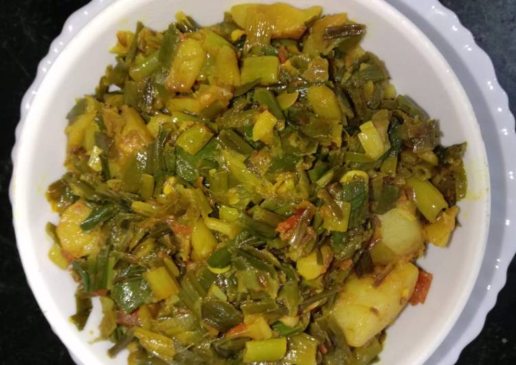 Spring onion sabzi