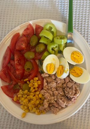 Φωτογραφία της συνταγής Tuna bowl😋(Σαλάτα νισουαζ)